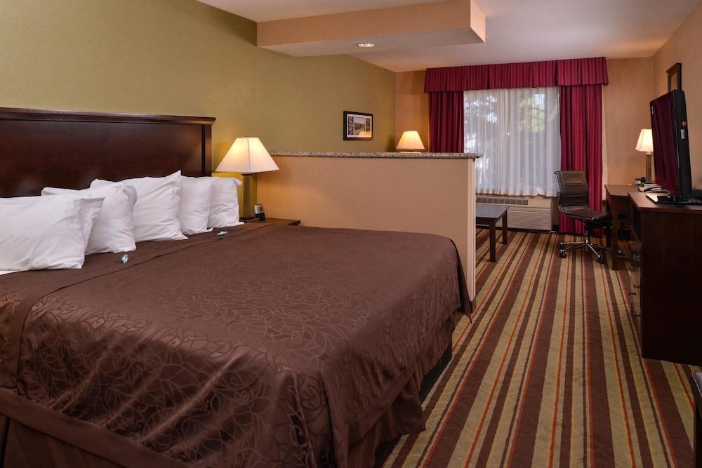 Best Western Wilsonville Inn & Suites Экстерьер фото