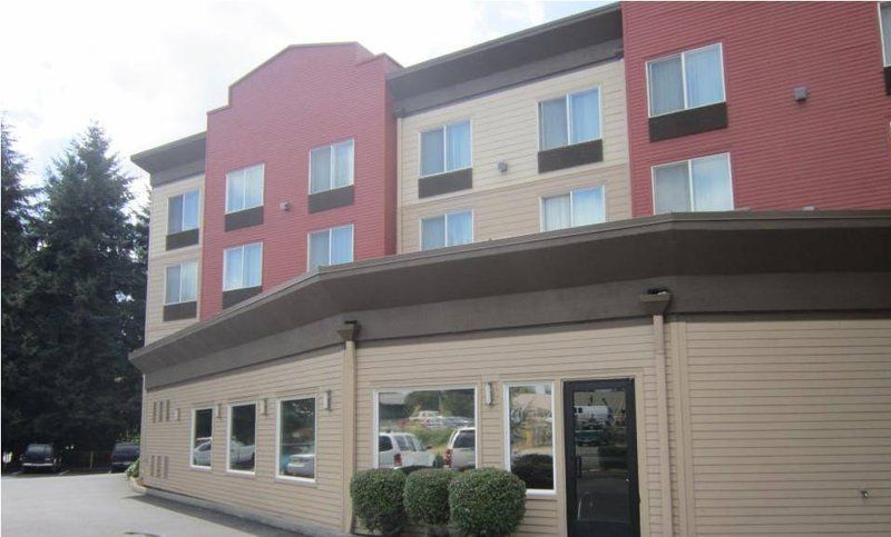 Best Western Wilsonville Inn & Suites Экстерьер фото