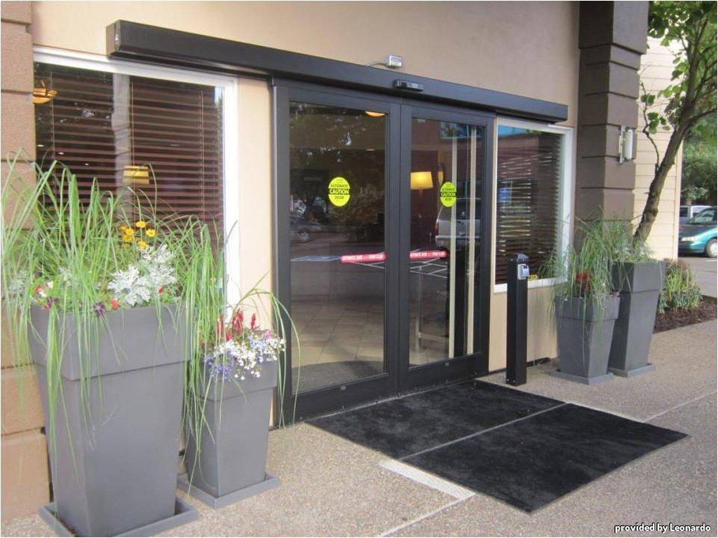 Best Western Wilsonville Inn & Suites Экстерьер фото