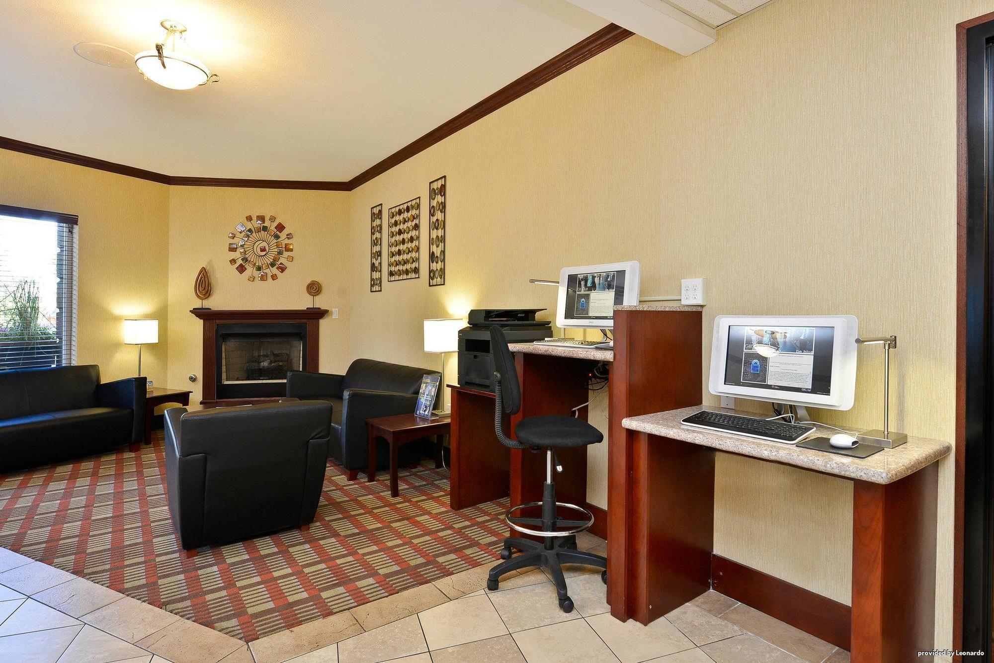 Best Western Wilsonville Inn & Suites Экстерьер фото