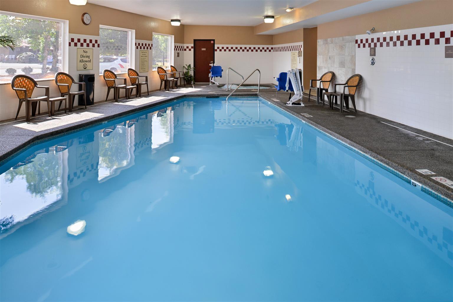 Best Western Wilsonville Inn & Suites Экстерьер фото