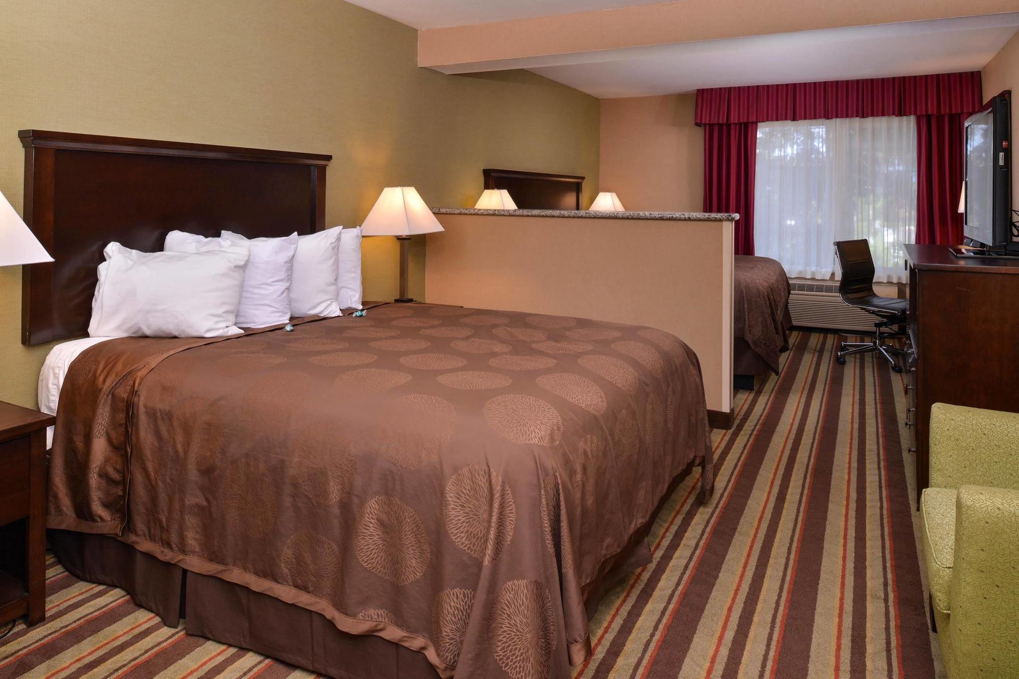 Best Western Wilsonville Inn & Suites Экстерьер фото